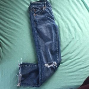 Cropped denim jeans